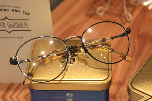 vtg-373 black&amp;antique gold combination spectacles